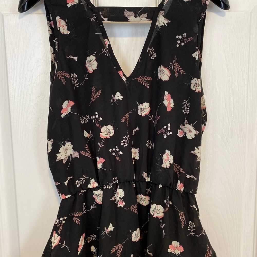 Floral blouse size XS